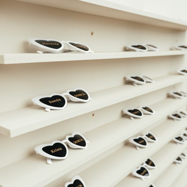 Zelta līmplēves dizains brillēm